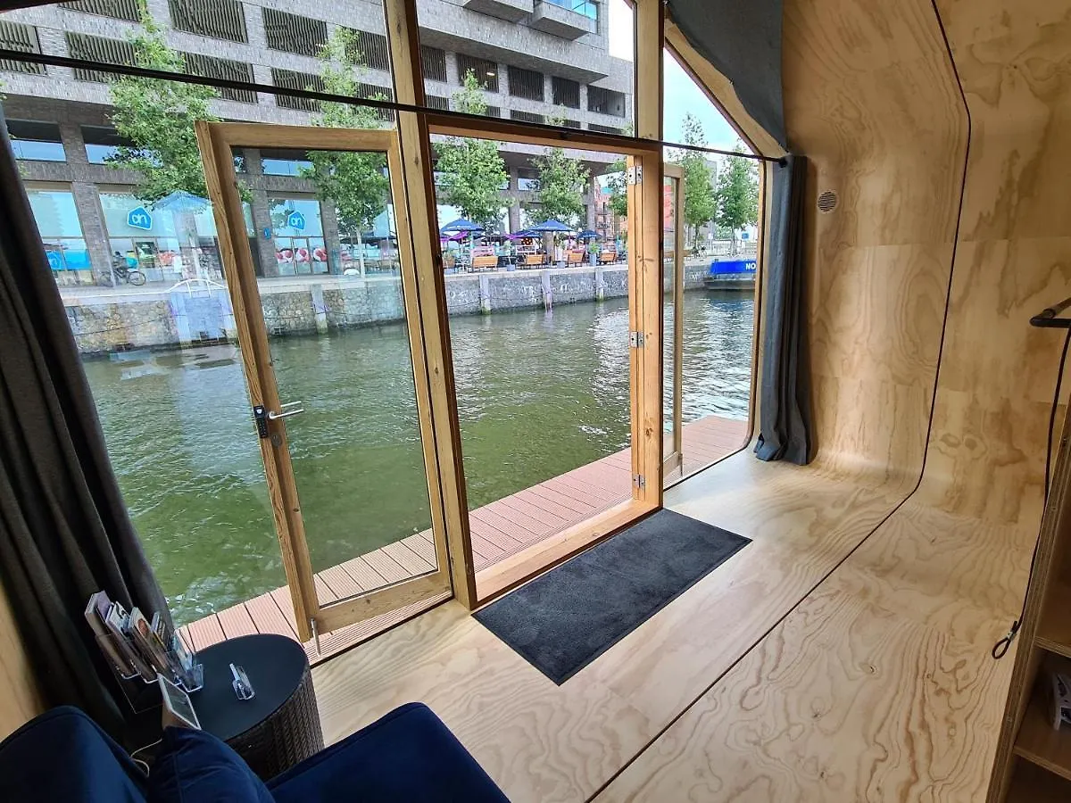 Holiday home Wikkelboats At Floating Rotterdam Rijnhaven Villa