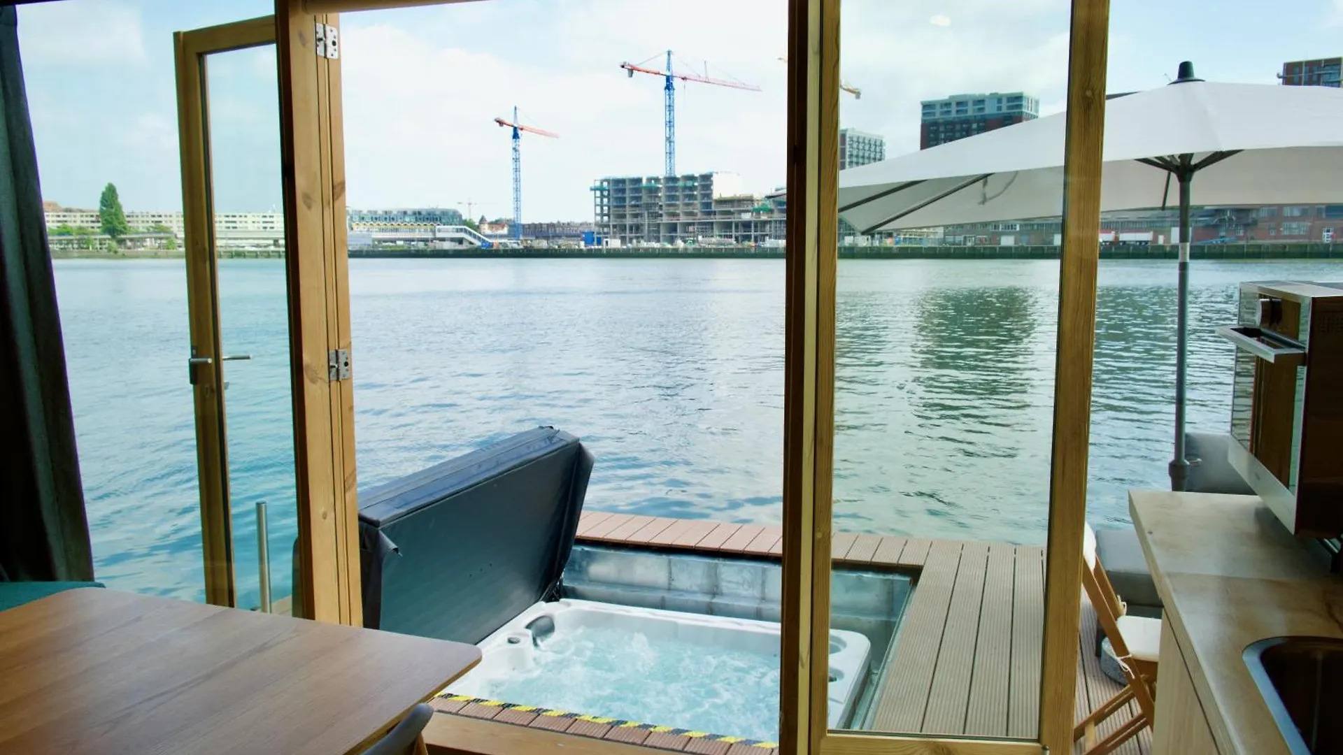 Wikkelboats At Floating Rotterdam Rijnhaven Villa Netherlands